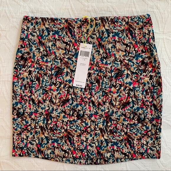 ☀️BCBGeneration Multicolor Bodycon Pencil Skirt. S - Picture 1 of 3